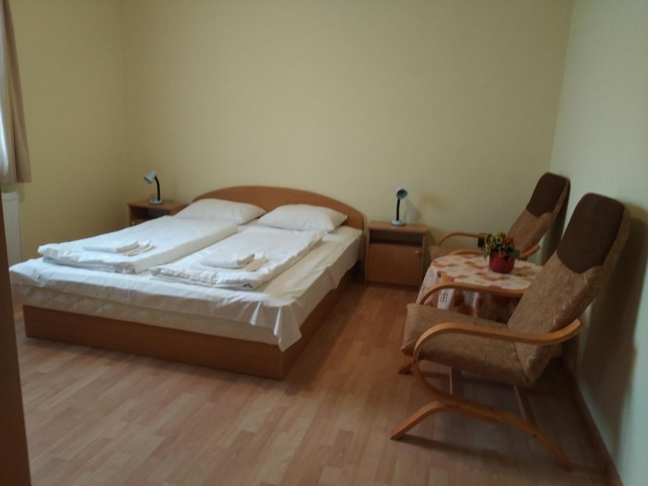 Hévíz Villa Nova מראה חיצוני תמונה