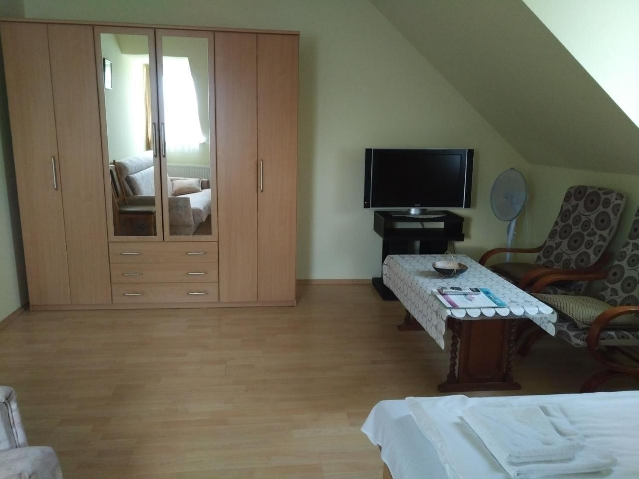 Hévíz Villa Nova מראה חיצוני תמונה
