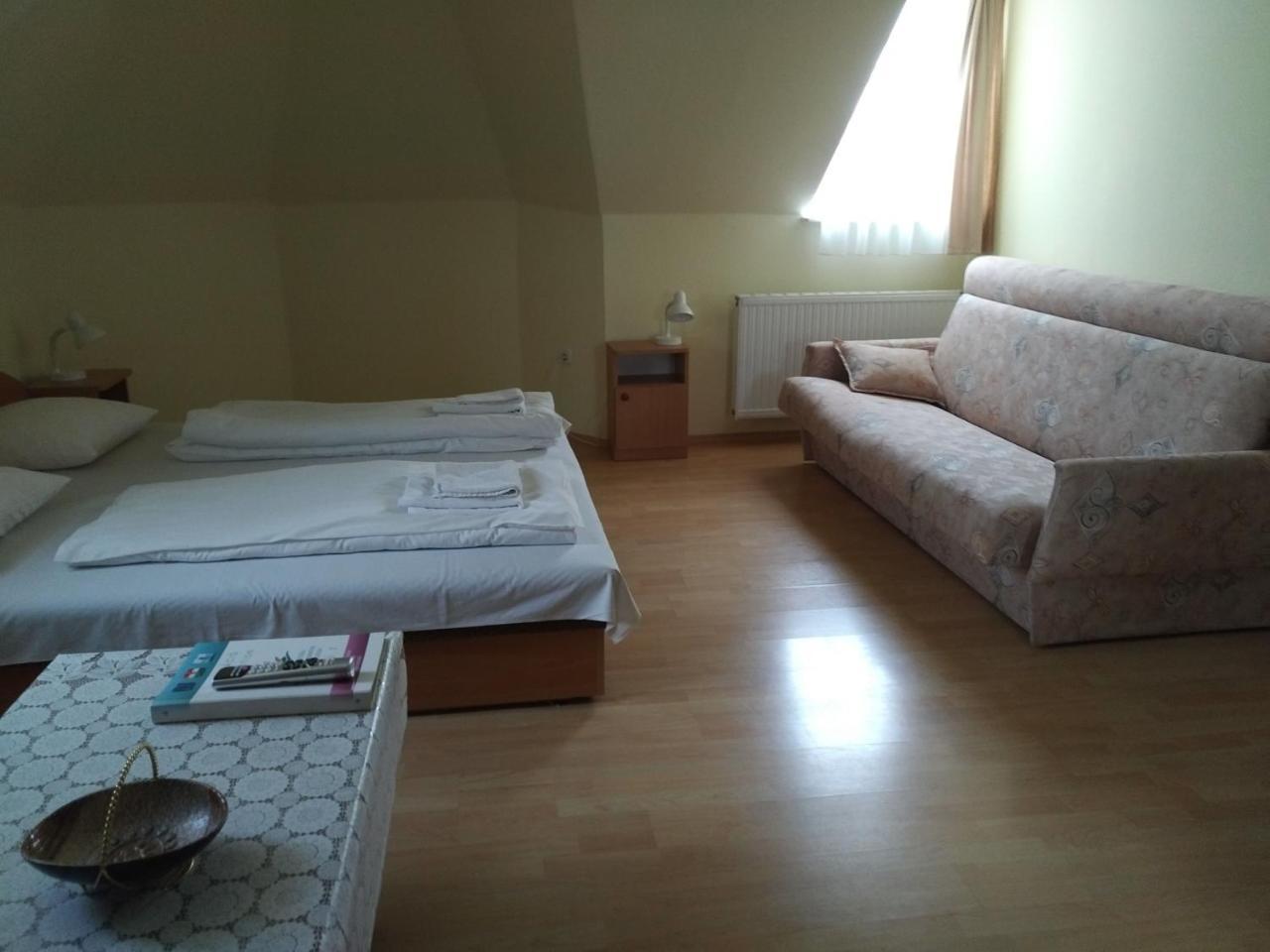 Hévíz Villa Nova מראה חיצוני תמונה